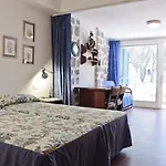 Aviotel Θέρετρο 3*